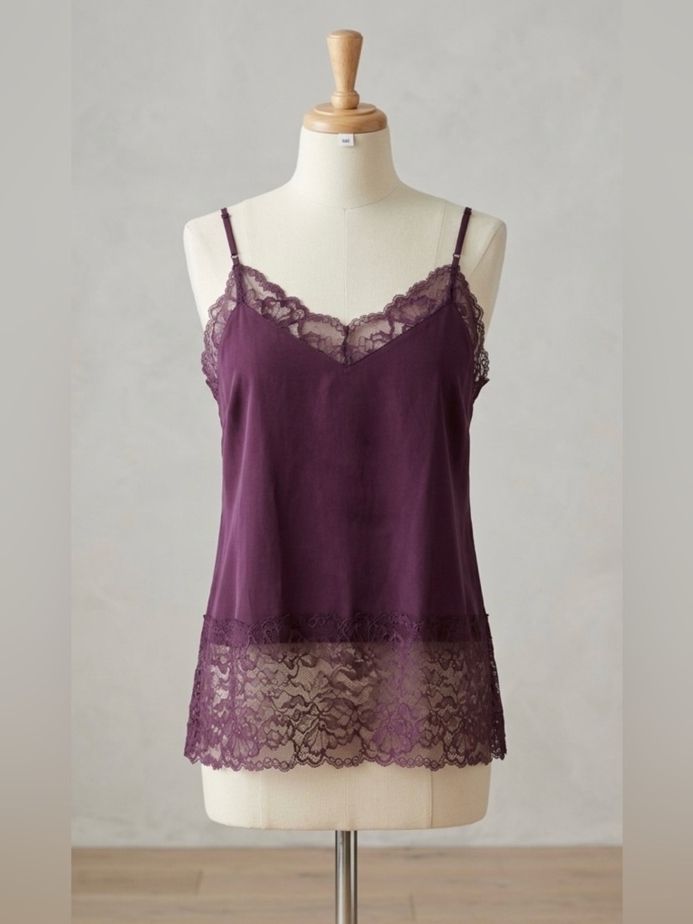 White House Black Market Lace-Hem Cami in Empire Plum NWT Size XL